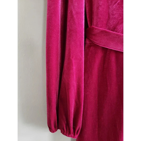 DKNY Dress Women’s 4X Burgundy Velvet Long Sleeve Surplice Neckline Belted New - Picture 5 of 11